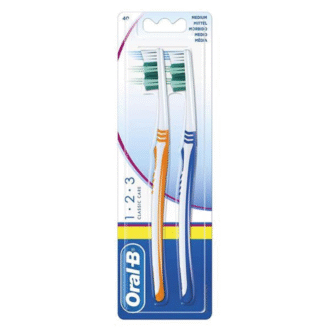 Oral-B Classic Toothbrush Medium 2pack